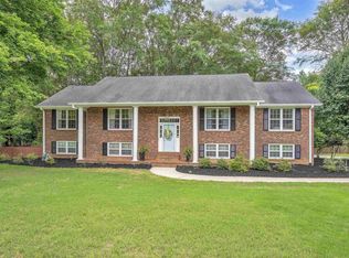 201 Briar Creek Rd, Greer, SC 29650