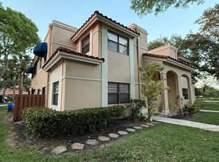 513 Racquet Club Rd APT 56, Weston, FL 33326