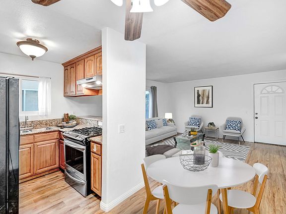 3rd image of 1637 E 5th St APT 204