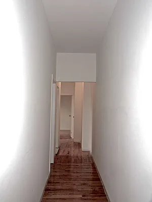 Rented by Albert Attias, LREB | media 6