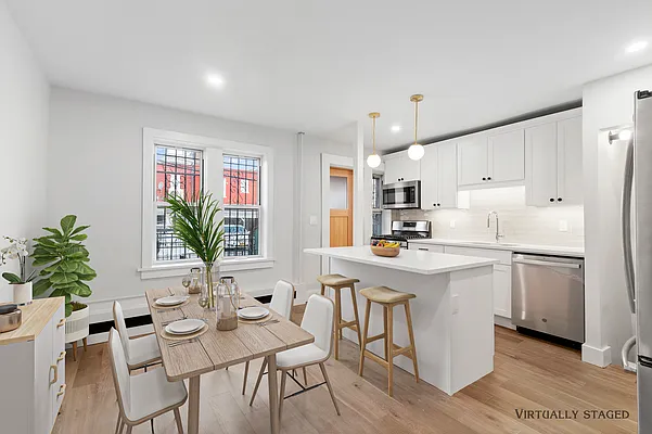 Sold by HomeDax Real Estate | media 3