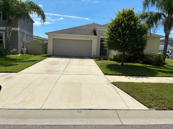 1934 Broad Winged Hawk Dr, Ruskin, FL 33570