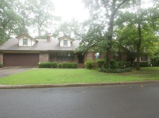 320 Hickory Dr, Tahlequah, OK 74464