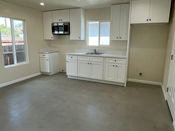 3rd image of 12153 Bayla St #A