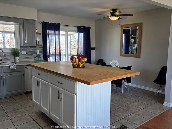 5th image of 9569 Malden Rd