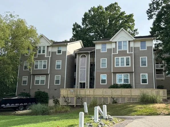 6771 Willowbrook Dr, Fayetteville, NC 28314