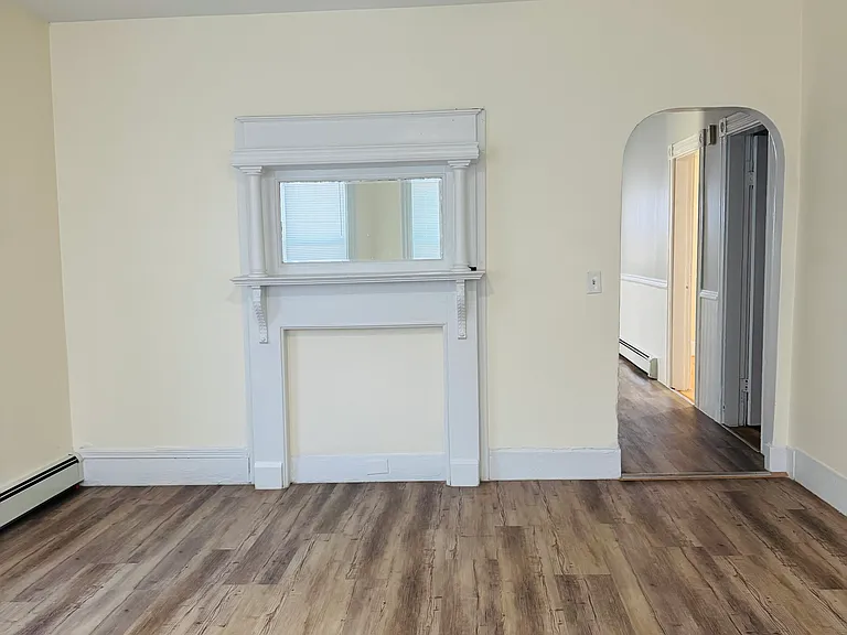 65 Raymond St #1 — Photo 10