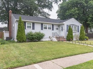 45 W Park Ave, Avenel, NJ 07001