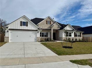 3316 Stoneleigh Rd, Bryan, TX 77808