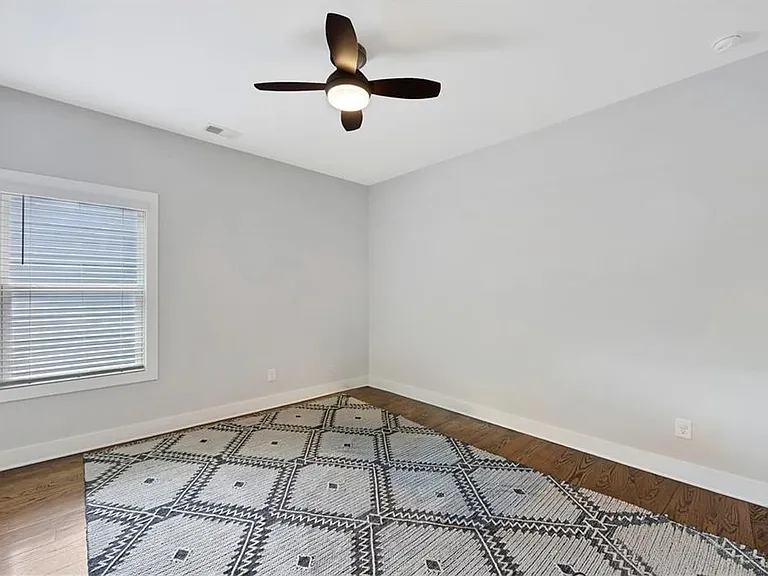 2230 Main St NW — Photo 20