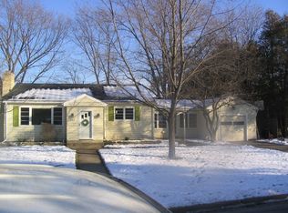 643 McKinley Ave, Geneva, IL 60134