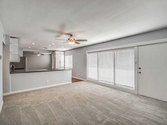 5th image of 908 N Gilbert Ave