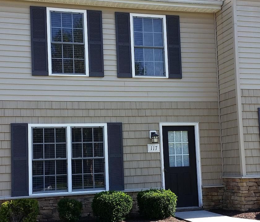1st image of 117 Old Tavern Cir