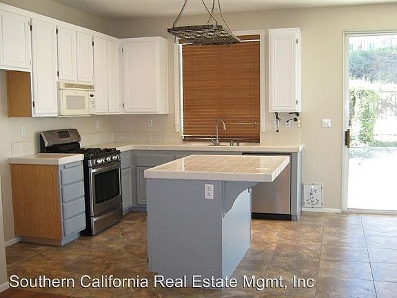 5th image of 26737 Schrey Pl