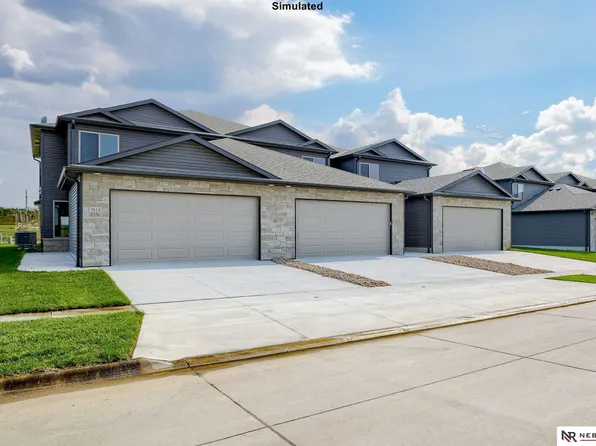 10717 N 149th St, Waverly, NE 68462