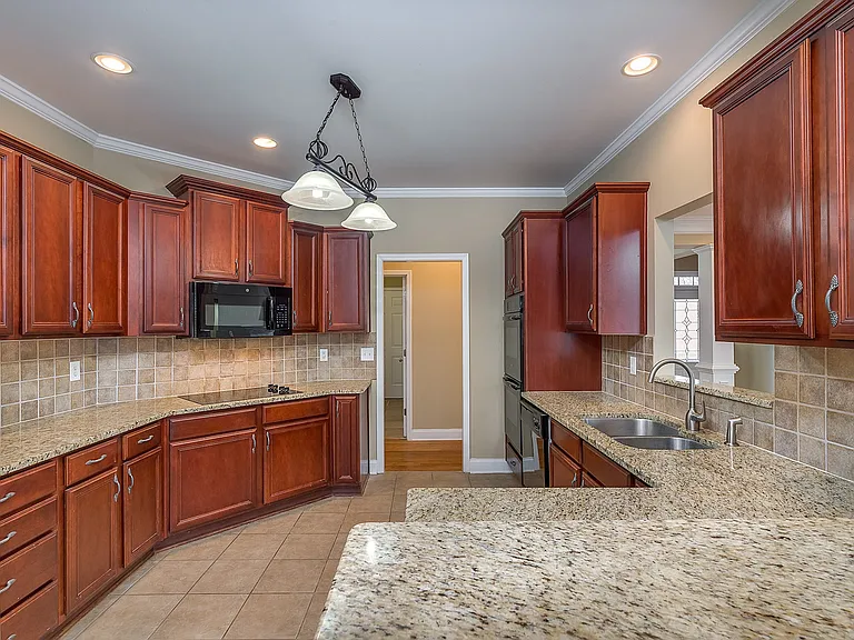 8675 Copperridge Dr — Photo 12