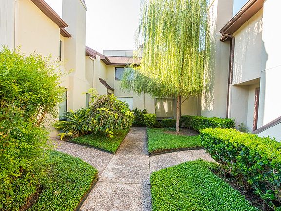 4th image of 2409 Bering Dr APT 29