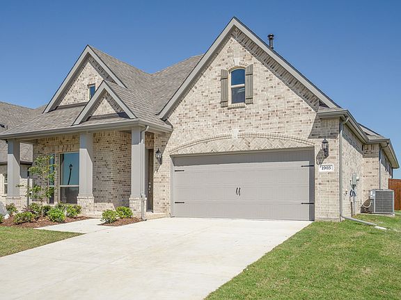 3rd image of 1903 Middleton Dr