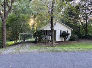 719 Arvil Hunt Rd, Lexington, NC 27295