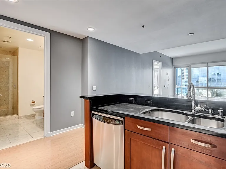 4575 Dean Martin Dr #1811 — Photo 19