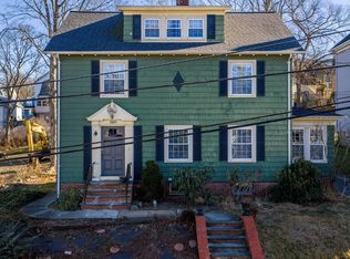 889 High St, Fall River, MA 02720
