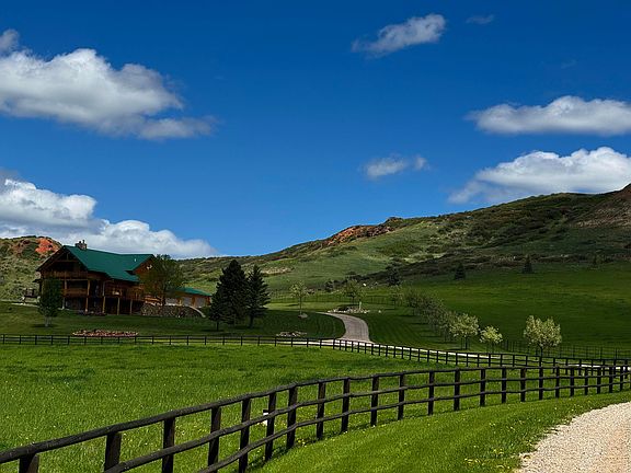 5th image of 743 Us Highway 14 E