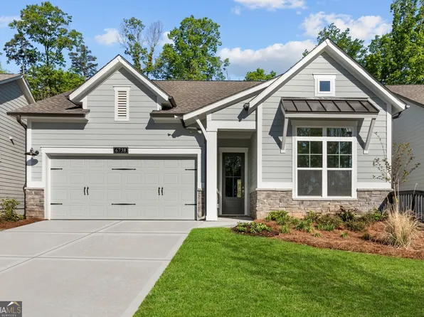 6738 Welcome Rd, Flowery Branch, GA 30542