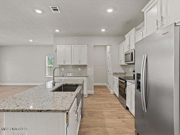 5th image of 5046 Fairbury Way