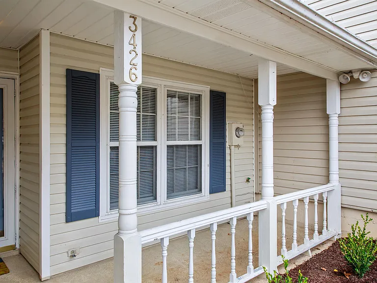 3426 Wildewood Dr — Photo 2