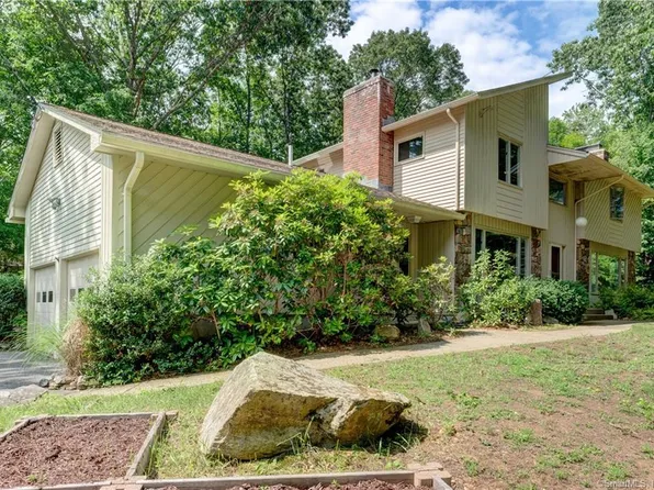 72 Charles Lane, Mansfield, CT 06268
