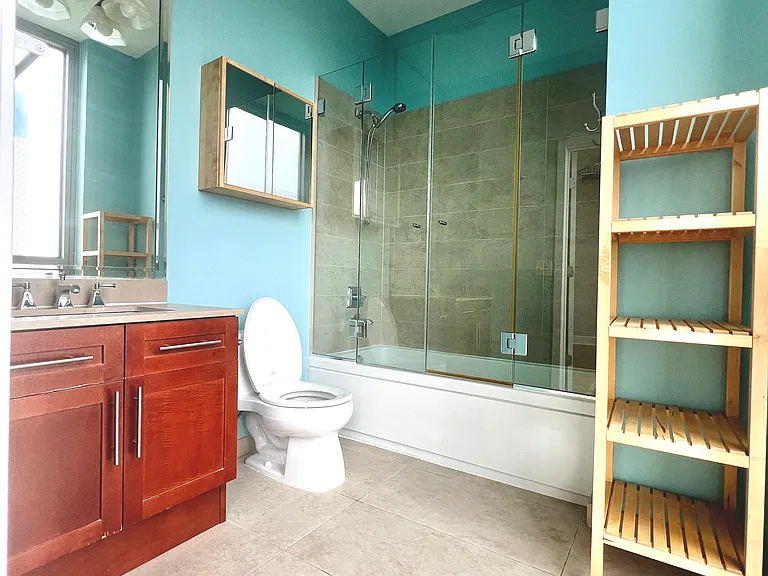 Master bedroom bath