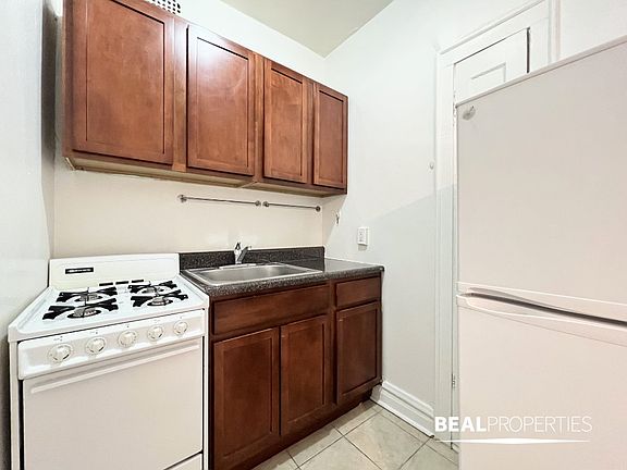 5th image of 4829 N Damen Ave #4829314
