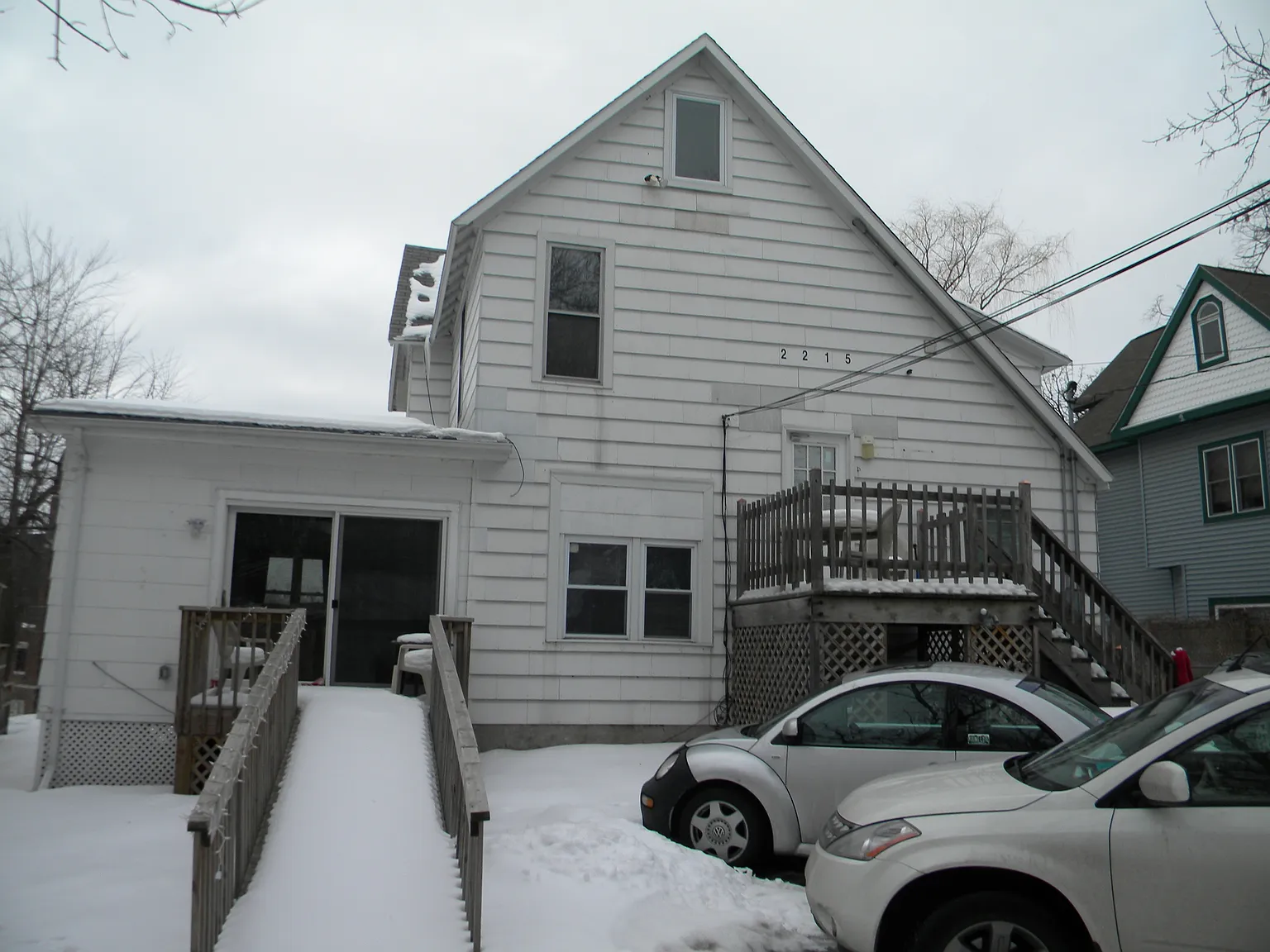 9 bed, $3,650 — Photo 1