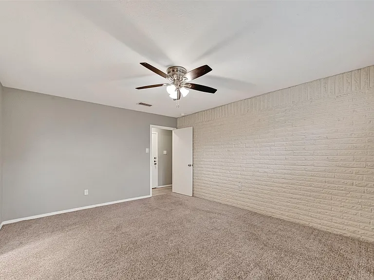 16614 Blackhawk Blvd — Photo 14