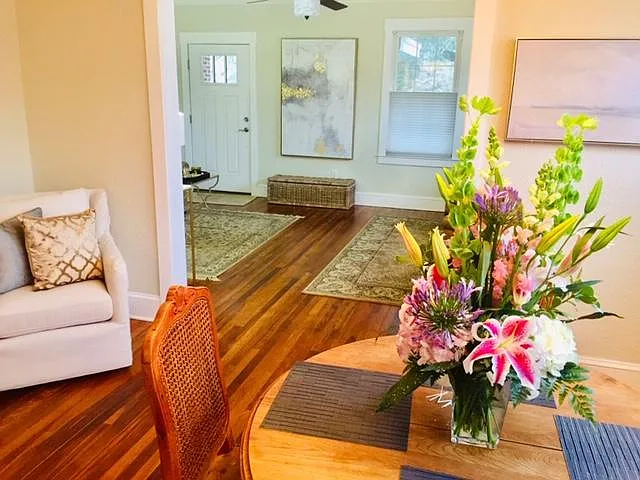 1400 E Jackson St — Photo 11