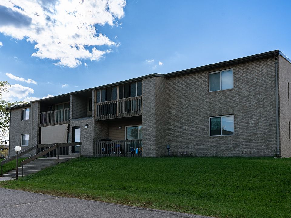 Fargo, ND Clearview Apartments | Exterior