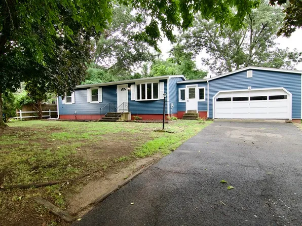261 Sunrise Ter, Springfield, MA 01119