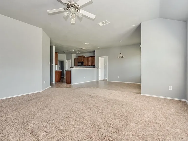5313 Beacon Ln — Photo 9