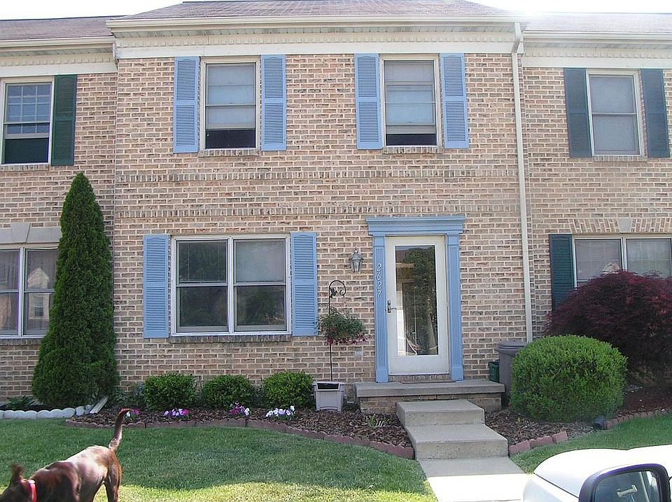 Front (ignore my dog)