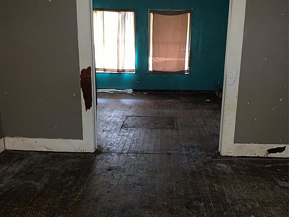 4th image of 405 Montague St