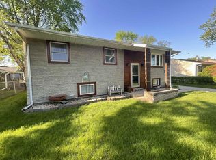 1709 Windsor Ct, Beloit, WI 53511