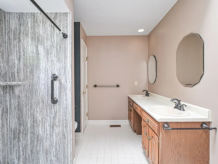 5959 Shallow Creek Dr — Photo 34