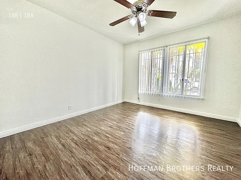 1841 S Curson Ave #D — Photo 7