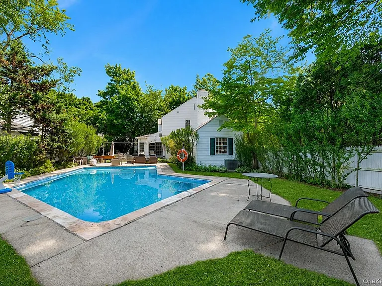29 Deerfield Ave — Photo 29