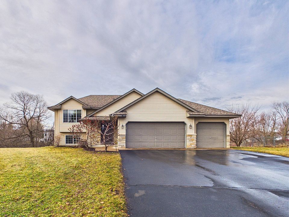 1st image of 7587 Wellington Cir