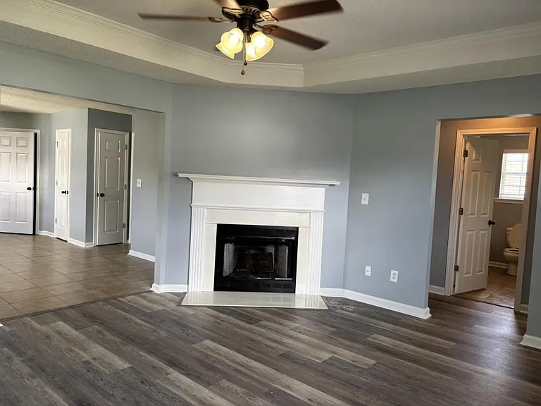 108 Georgetown Blvd — Photo 4