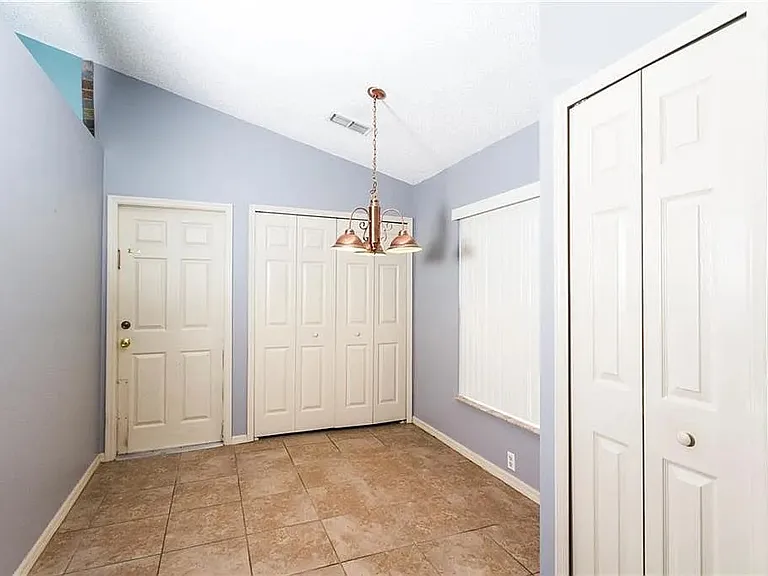 3114 Bellingham Dr — Photo 13