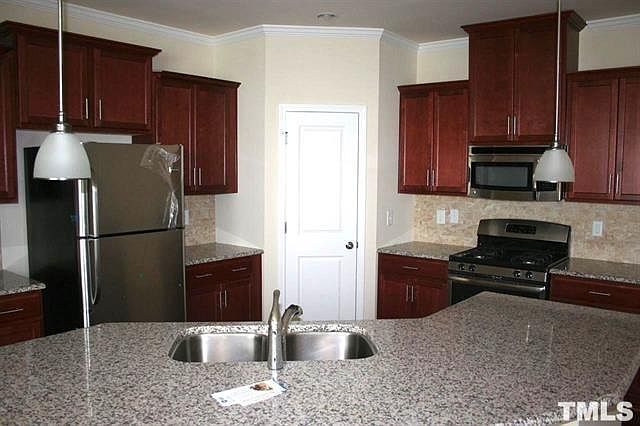 2nd image of 257 Durants Neck Ln