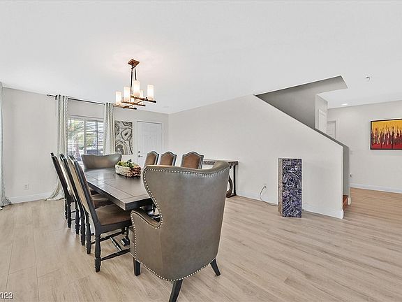 5th image of 496 Lacabana Beach Dr