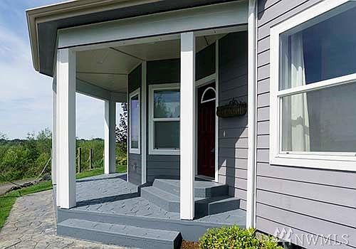 2nd image of 2751 Fairview Ct